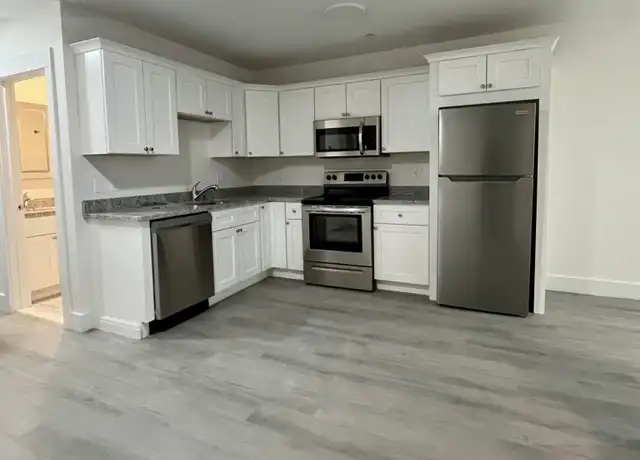 Property at 267 Broadway Unit 303, Chelsea, MA, 02150, 1 bed, 1 bath, [object Object]