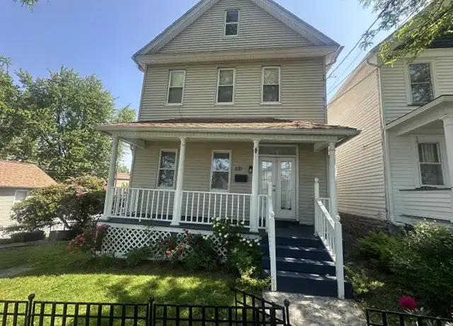 Property at 821 Maple St, Scranton, PA, 18505, 3 beds, 1.5 baths, [object Object]
