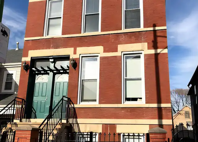 Property at 978 W 19th St Unit 2R, Chicago, IL, 60608, 2 beds, 1 bath, [object Object]