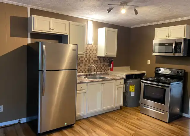 Property at 1120 Stewart St Unit 8, Oxford, AL, 36203, 1 bed, 1 bath, [object Object]