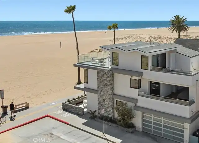 Property at 800 W Oceanfront, Newport Beach, CA, 92661, 3 beds, 4.5 baths, [object Object]