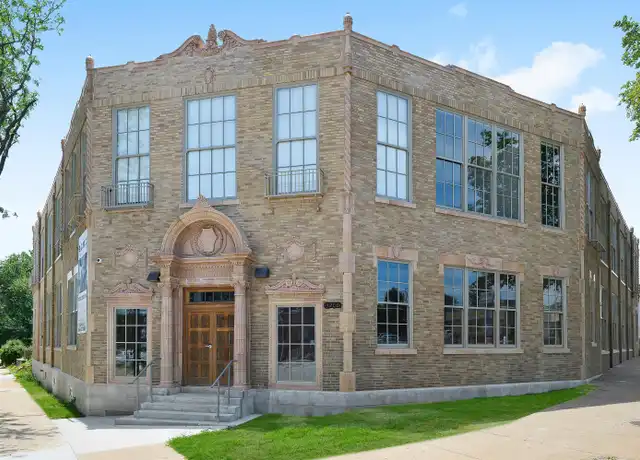 Property at 3200 Gillham Rd Unit 113, Kansas City, MO, 64109, 1 bed, 1 bath, [object Object]
