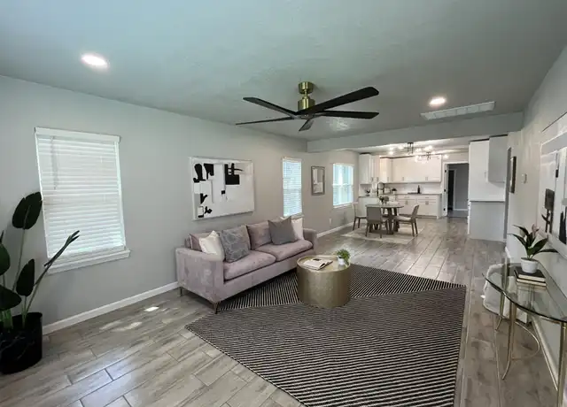 Property at 701 Iowa St, Norman, OK, 73069, 3 beds, 2 baths, [object Object]