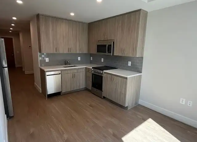 Property at 1650 O St NW Unit 409, Washington, DC, 20005, 1 bed, 1 bath, [object Object]