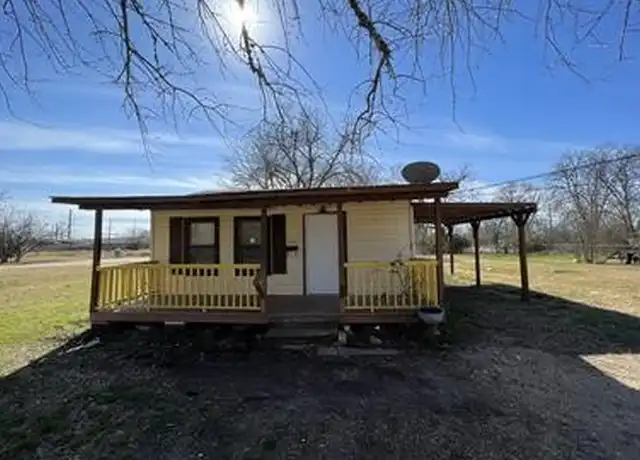 Property at 514 Ruddy St Unit A, Lockhart, TX, 78644, 3 beds, 1 bath, [object Object]