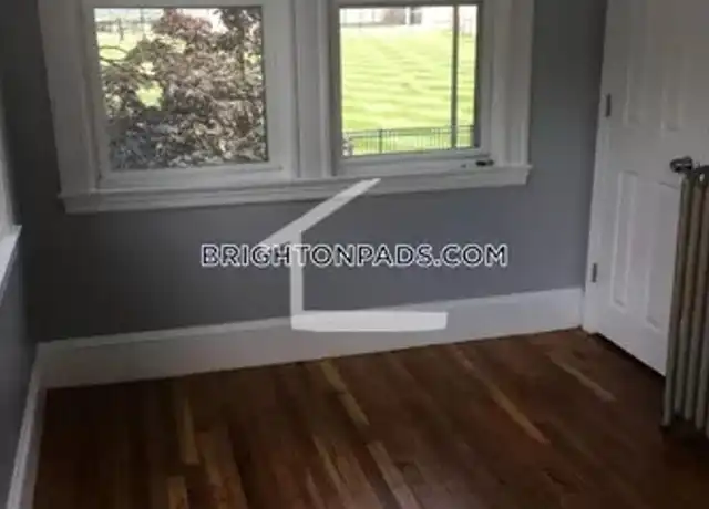 Property at 152 Lake St, Brighton, MA, 02135, 3 beds, 1 bath, [object Object]