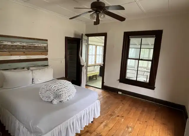 Property at 319 S Albany St Unit 2, Ithaca, NY, 14850, 1 bed, 1 bath, [object Object]