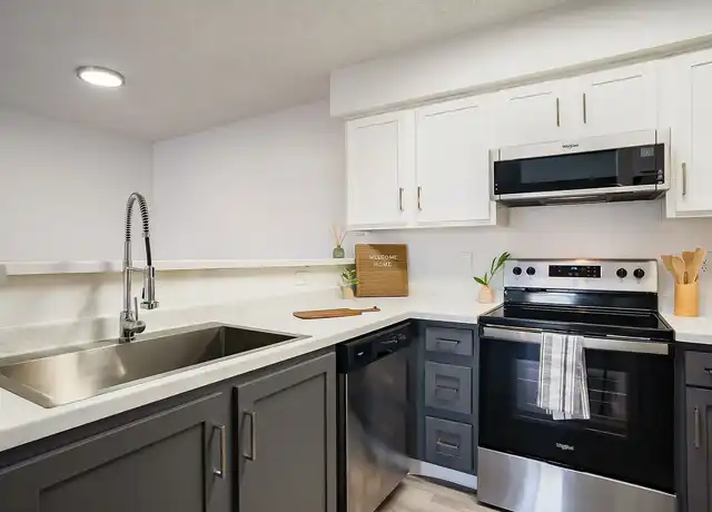 Property at The June - 13150 Wenonah Ave SE, Albuquerque, NM, 87123, 1-2 bed, 1-2 bath, [object Object]