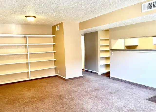 Property at 1355 W Woodrow Rd Unit B113, Slaton, TX, 79364, 1 bed, 1 bath, [object Object]