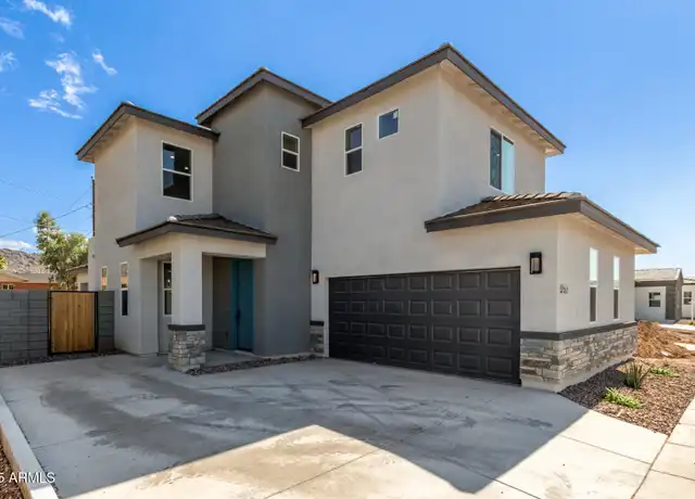 Property at 957 E Desert Dr, Phoenix, AZ, 85042, 4 beds, 3.5 baths, [object Object]