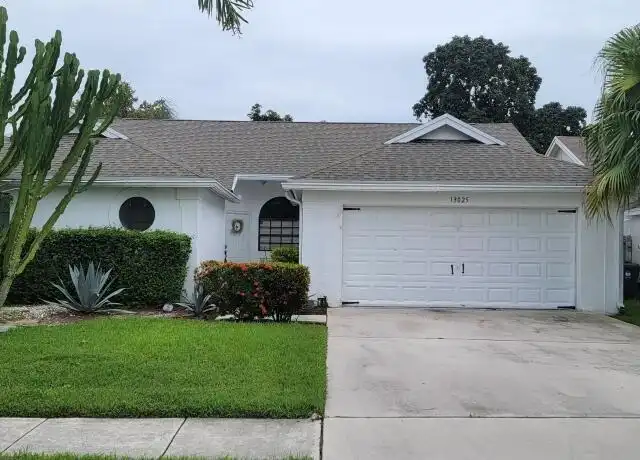 Property at 13025 Meadowbreeze Dr, Wellington, FL, 33414, 3 beds, 2 baths, [object Object]