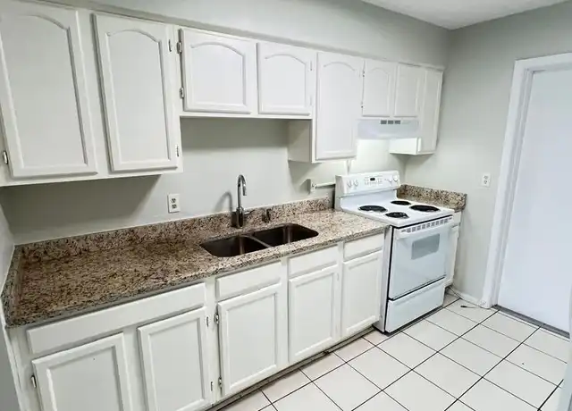 Property at 6351 Gateway Ave Unit 6353, Sarasota, FL, 34231, 2 beds, 1 bath, [object Object]