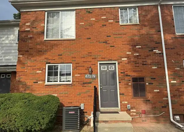 Property at 471 Fox Hills Dr N, Bloomfield Hills, MI, 48304, 3 beds, 2.5 baths, [object Object]