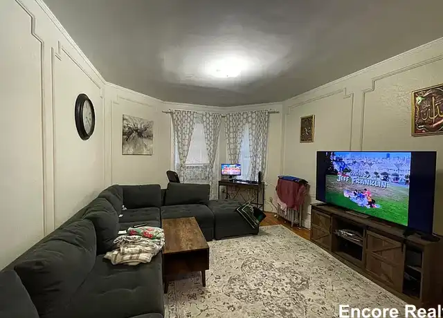Property at 86 Maple St Unit 1, Malden, MA, 02148, 2 beds, 1 bath, [object Object]