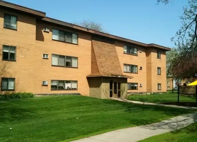 Property at Capitol Plaza South - 375 Marion St, Saint Paul, MN, 55103, 1-2 bed, 1 bath, [object Object]