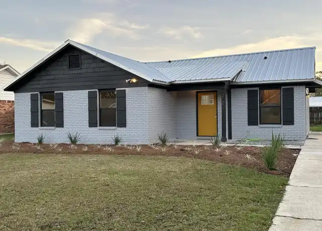 Property at 13125 Rosemont St, Ocean Springs, MS, 39564, 3 beds, 2 baths, [object Object]