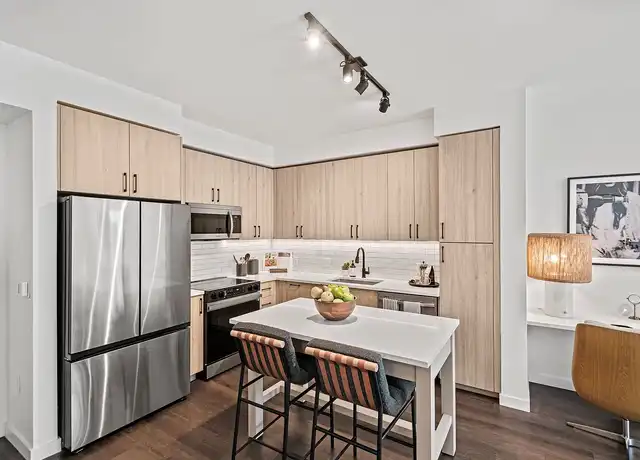 Property at Manor Riverside - 901 W Chestnut St, Tampa, FL, 33607, 0 beds, 1 bath, [object Object]