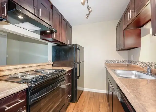 Property at 2718 14th Ave S Unit I, Seattle, WA, 98144, 1 bed, 1 bath, [object Object]