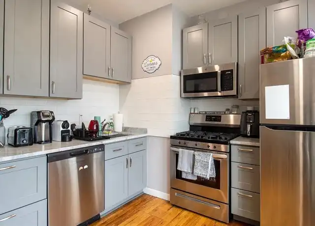 Property at 117 Elm St Unit 2, Newton, MA, 02465, 4 beds, 2 baths, [object Object]
