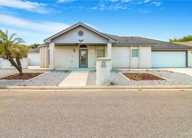 Property at 715 Lake View Dr, Mission, TX, 78572, 3 beds, 2.5 baths, [object Object]