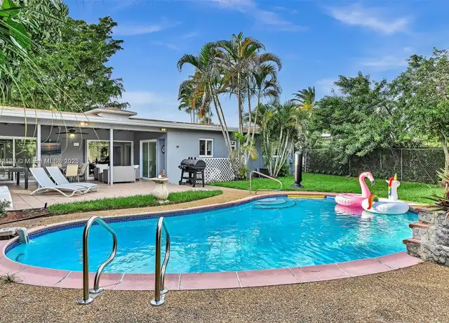 Property at 609 N 46th Ave, Hollywood, FL, 33021, 5 beds, 3 baths, [object Object]