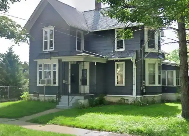 Property at 306 N Elm Ave Apt 1, Jackson, MI, 49202, 3 beds, 1.5 baths, [object Object]