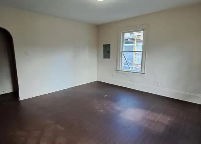 Property at 1004 S Fountain Ave, Springfield, OH, 45506, 0 beds, 1 bath, [object Object]