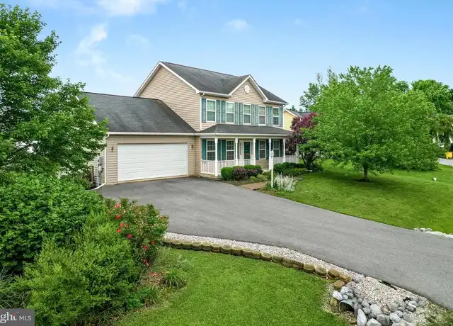 Property at 11 Cobra Ct, Martinsburg, WV, 25403, 3 beds, 2.5 baths, [object Object]