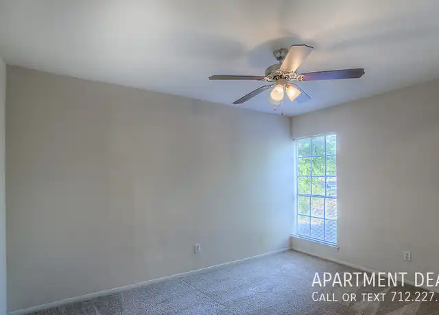 Property at 216 Harborside Dr Unit 4040, Galveston, TX, 77550, 2 beds, 1 bath, [object Object]
