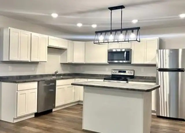 Property at 1031 30th St NW Unit 311, Willmar, MN, 56201, 1 bed, 1 bath, [object Object]