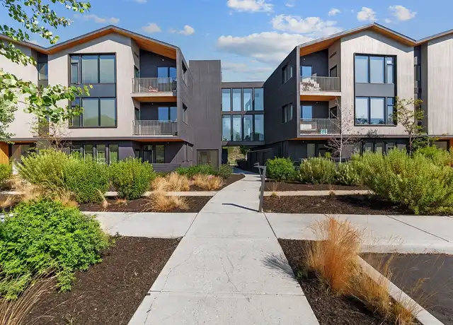 Property at Range Apartments - 3001 NW Clearwater Dr, Bend, OR, 97703, 1 bed, 1 bath, [object Object]