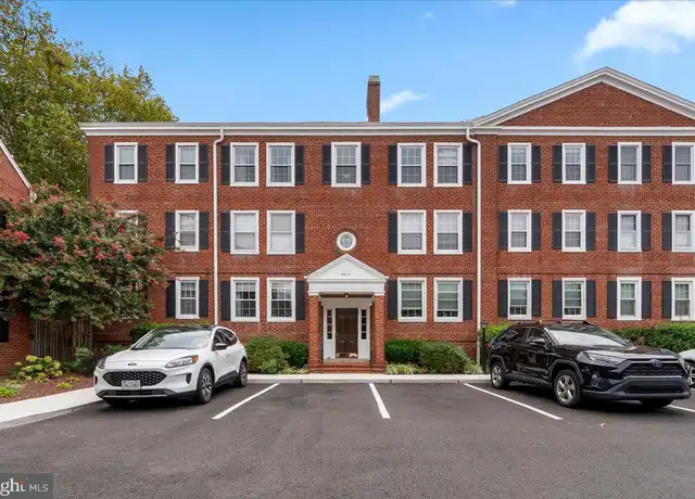 Property at 4812 30th St S Unit C2, Arlington, VA, 22206, 2 beds, 1 bath, [object Object]