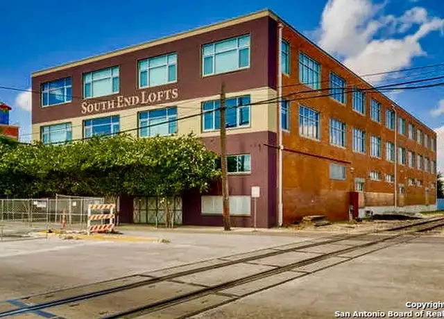 Property at 1331 S Flores St Unit 214A, San Antonio, TX, 78204, 1 bed, 1 bath, [object Object]