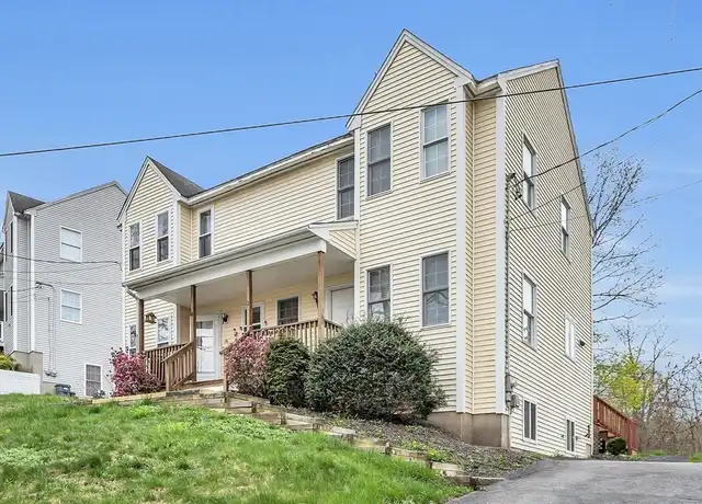 Property at 2 Wigwam Hill Dr Unit 2, Worcester, MA, 01605, 2 beds, 1.5 baths, [object Object]