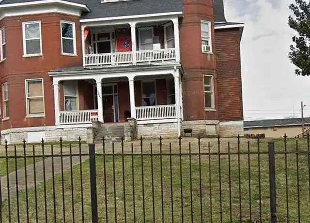 Property at 1221 Laurel Ave Unit 10, Knoxville, TN, 37916, 3 beds, 1 bath, [object Object]