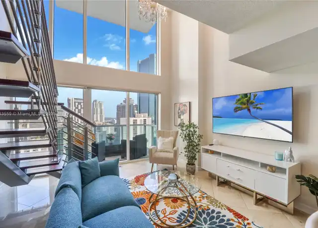Property at 41 SE 5th St #1505, Miami, FL, 33131, 1 bed, 1.5 baths, [object Object]
