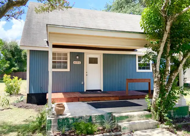 Property at 406 S Main St, Kyle, TX, 78640, 3 beds, 1.5 baths, [object Object]