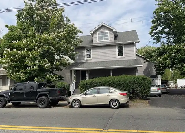 Property at 322 Bergen Tpke, Little Ferry, NJ, 07643, 2 beds, 1 bath, [object Object]