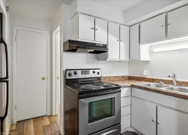 Property at 1244 S Central Ave Unit 2, Cicero, IL, 60804, 1 bed, 1 bath, [object Object]