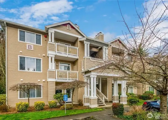 Property at 15300 112th Ave NE Unit B308, Bothell, WA, 98011, 1 bed, 1 bath, [object Object]