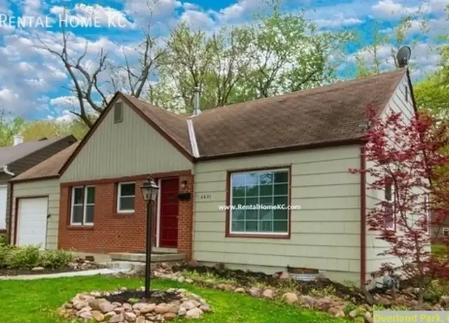 Property at 6621 W 73rd St, Overland Park, KS, 66204, 3 beds, 1.5 baths, [object Object]