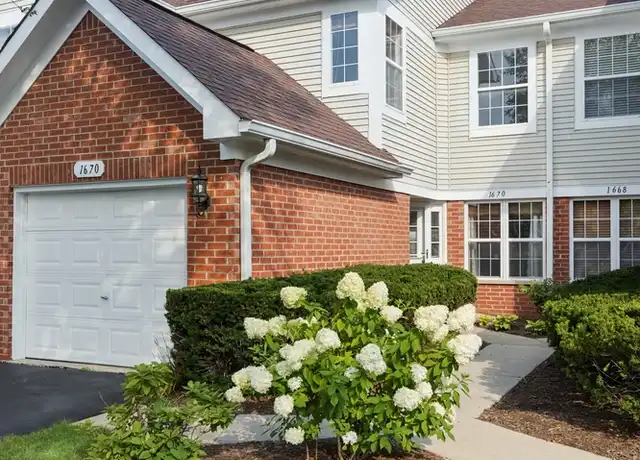 Property at 1670 Mansfield Ct, Roselle, IL, 60172, 2 beds, 2.5 baths, [object Object]