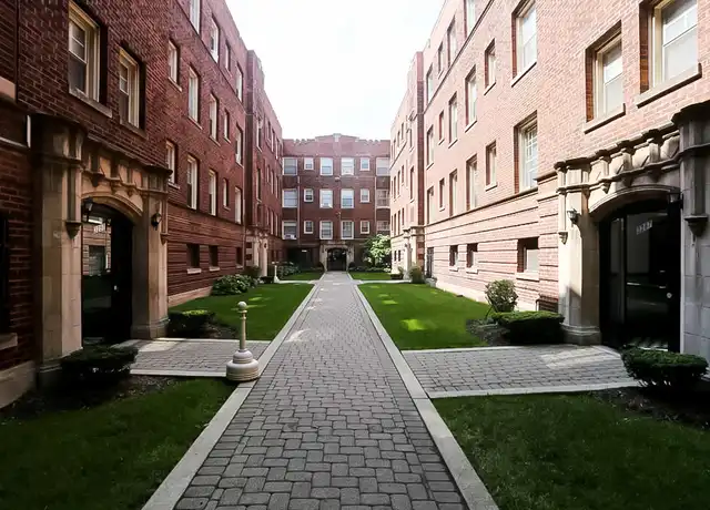 Property at 3261 W Wrightwood Ave Unit 3M, Chicago, IL, 60647, 0 beds, 1 bath, [object Object]