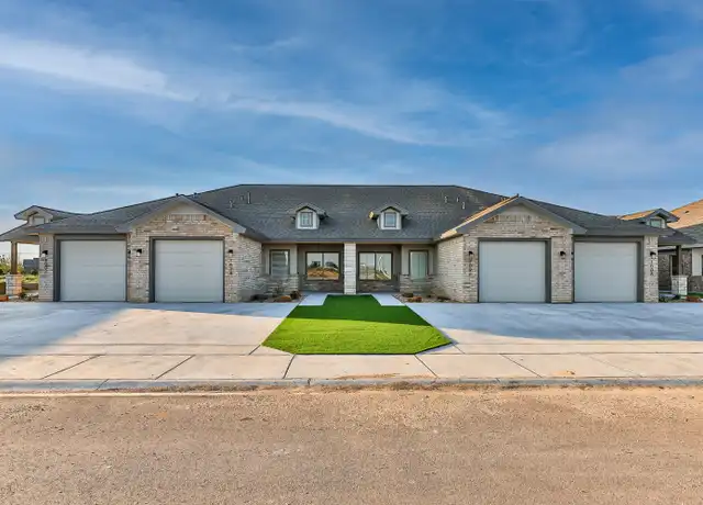 Property at 1002 N 7th St, Wolfforth, TX, 79382, 2 beds, 2 baths, [object Object]