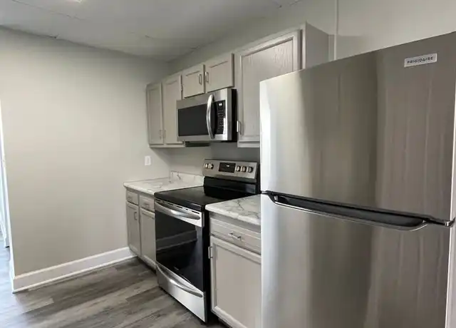 Property at 815 W Columbia St Unit 10, Flora, IN, 46929, 2 beds, 2 baths, [object Object]