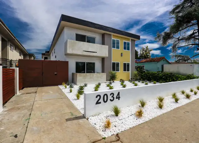 Property at 2034 S Garth Ave, Los Angeles, CA, 90034, 3 beds, 2 baths, [object Object]