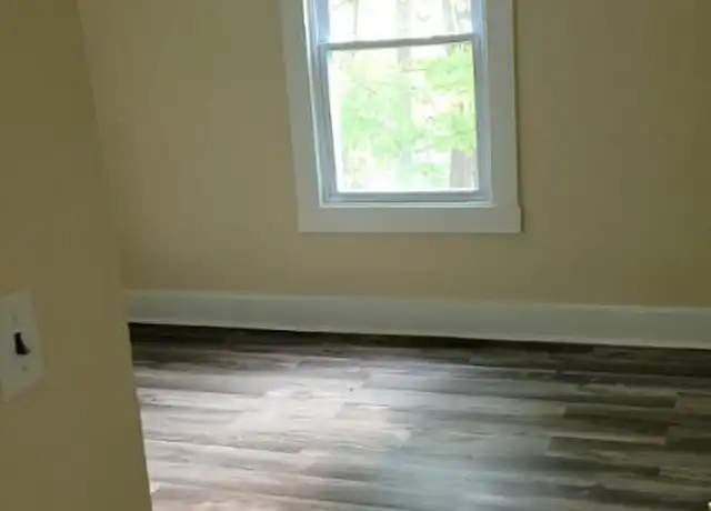 Property at 93 Cross St, Southbridge, MA, 01550, 2 beds, 1 bath, [object Object]