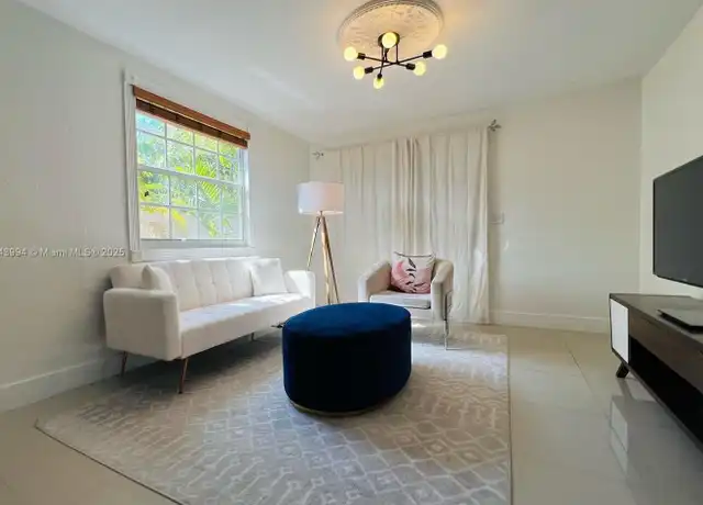 Property at 636 NW 11th St #636, Miami, FL, 33136, 2 beds, 1 bath, [object Object]