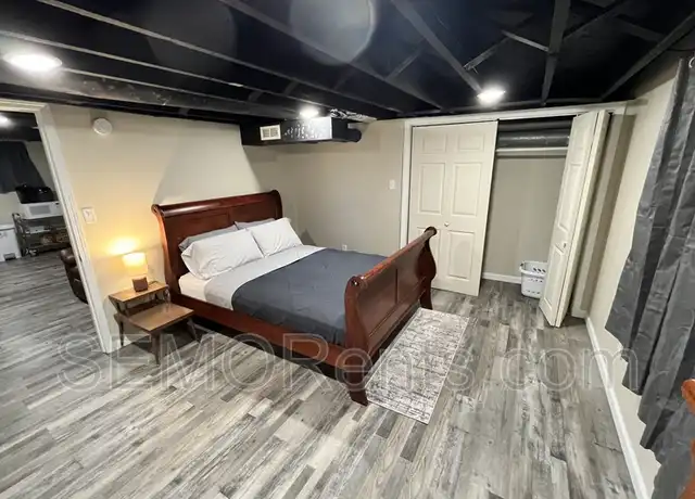 Property at 319 N West End Blvd, Cape Girardeau, MO, 63701, 2 beds, 1 bath, [object Object]