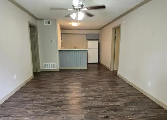 Property at 801 Culver St Unit T205, Commerce, TX, 75428, 2 beds, 2 baths, [object Object]